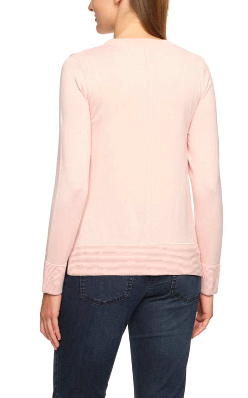 toller Pullover mit Details