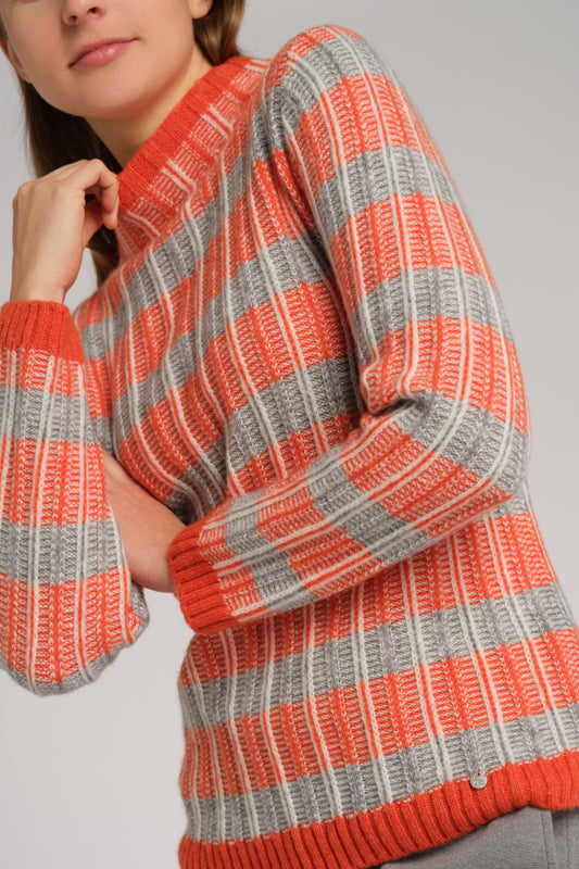 Pullover mit angestricktem Kragen