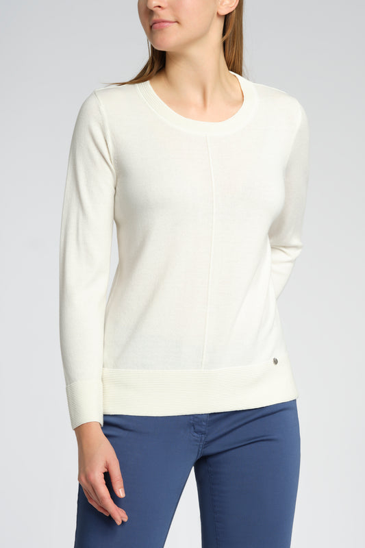 toller Pullover mit Details