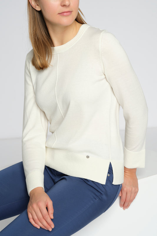 toller Pullover mit Details
