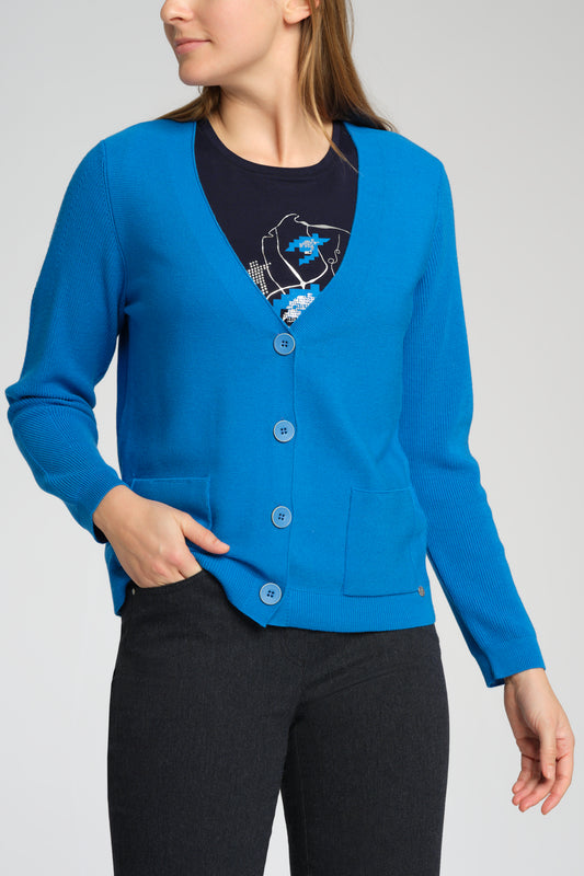 Strickjacke mit Knöpfen