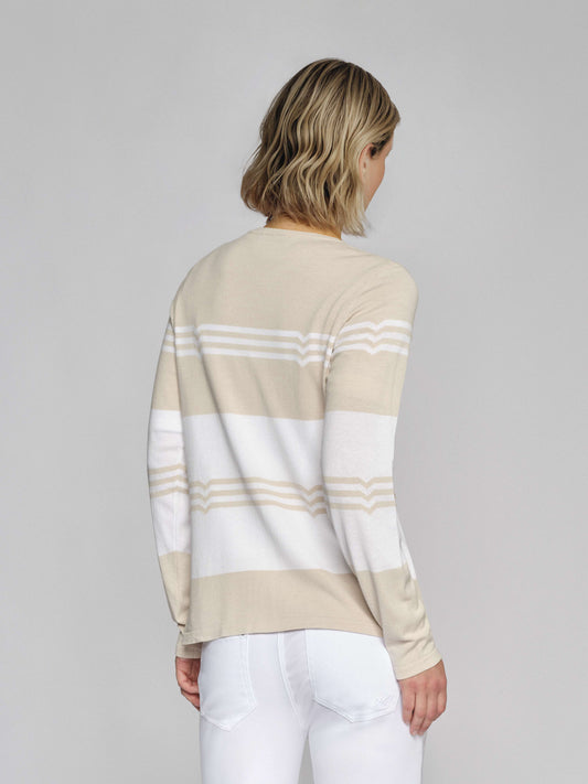 Strickjacke mit Knöpfen