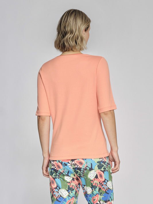 Basic T-Shirt