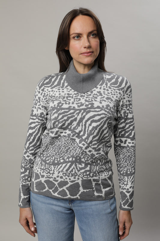 Pullover mit spitz zulaufendem Rollkragen und Jacquardmuster