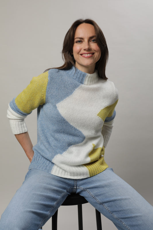 Pullover mit Kelchkragen und Intarsienmuster