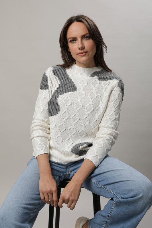 Pullover mit Stehkragen und Strukturmuster