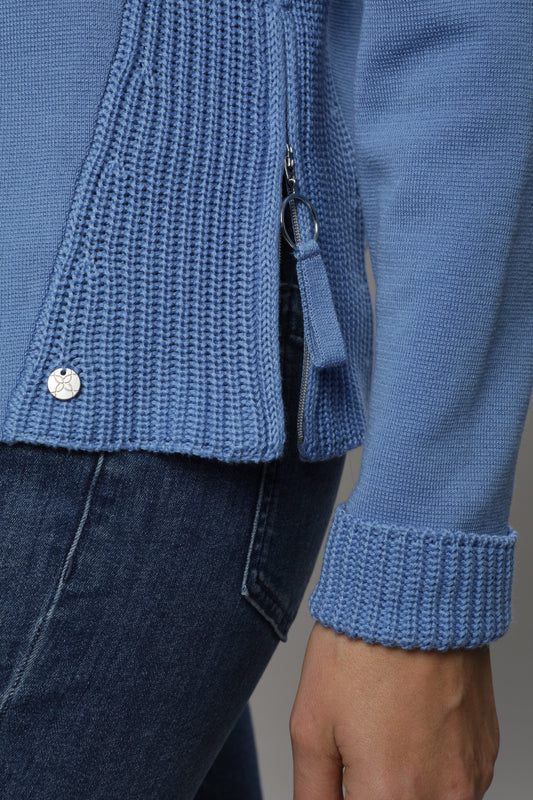 Pullover mit Kelchkragen und Strukturmuster
