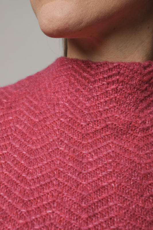 Pullover mit Kelchkragen und Strukturmuster