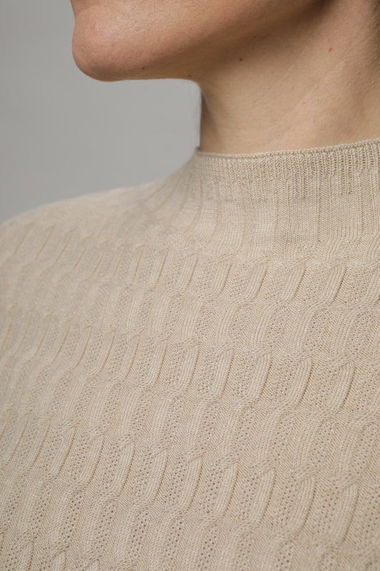 Pullover mit Stehkragen und Strukturmuster