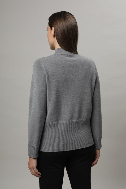 Pullover mit Kelchkragen und Knopfblende