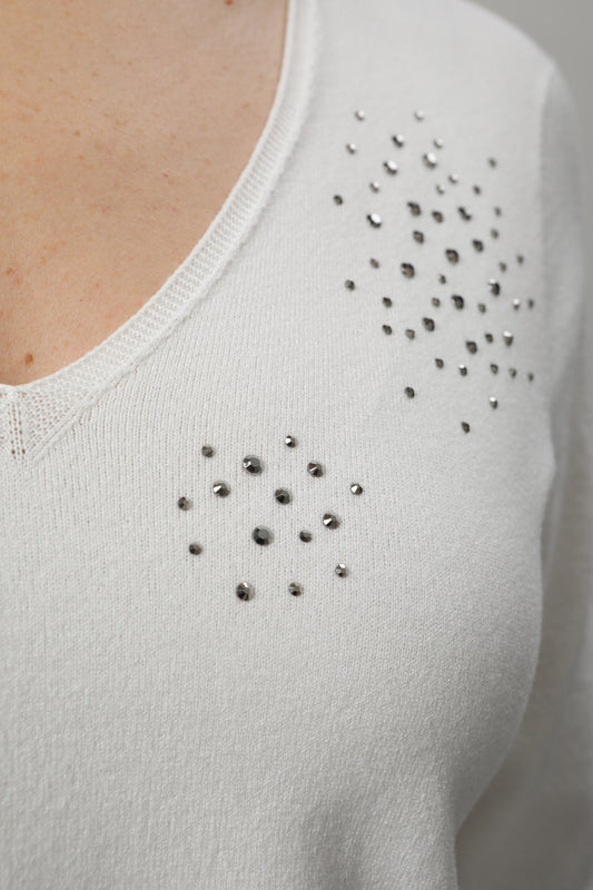 Pullover mit V-Ausschnitt und Strassmotiv
