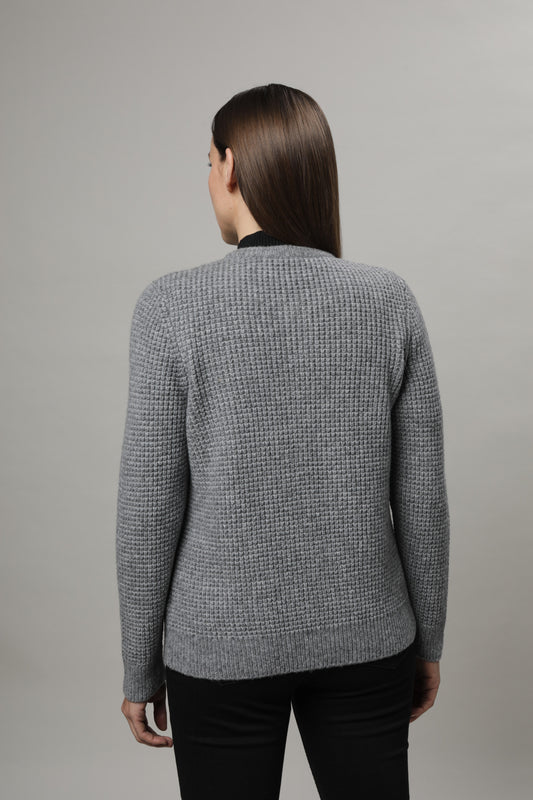 Strickjacke mit Rundhals und Knöpfen