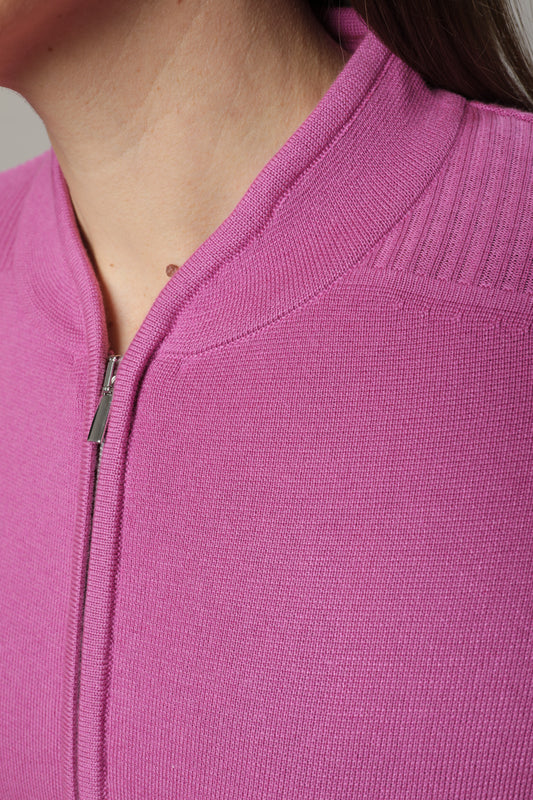 Strickjacke mit Stehkragen und Reißverschluss