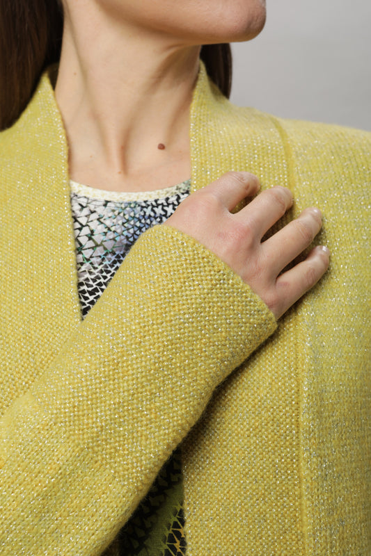 Strickjacke mit Schalkragen und offener Form