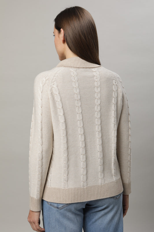 Strickjacke mit Stehkragen und Reißverschluss und zweifarbigem Strukturmuster