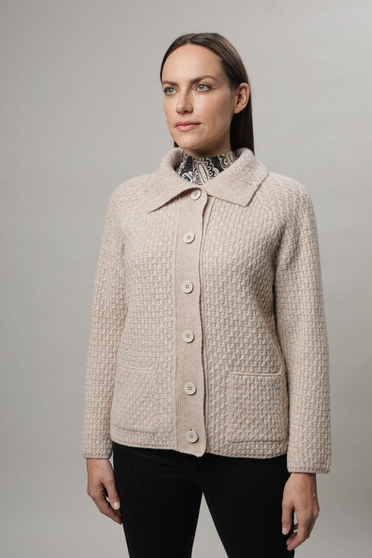 Strickjacke mit Umlegekragen und Strukturmuster