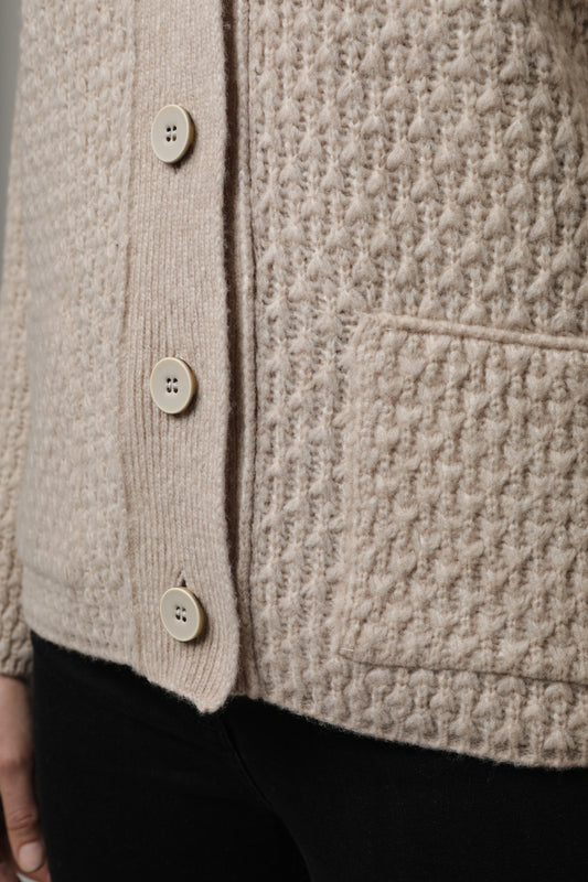 Strickjacke mit Umlegekragen und Strukturmuster