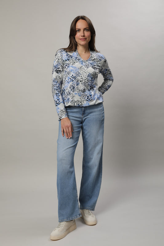Langarmshirt mit V-Ausschnitt und Alloverdruck