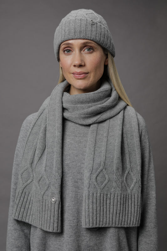 Schal mit Strukturmuster