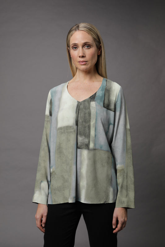 Bluse mit V-Ausschnitt und Alloverdruck