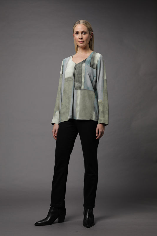 Bluse mit V-Ausschnitt und Alloverdruck