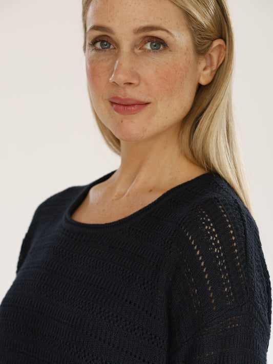 Pullover mit U-Boot-Ausschnitt