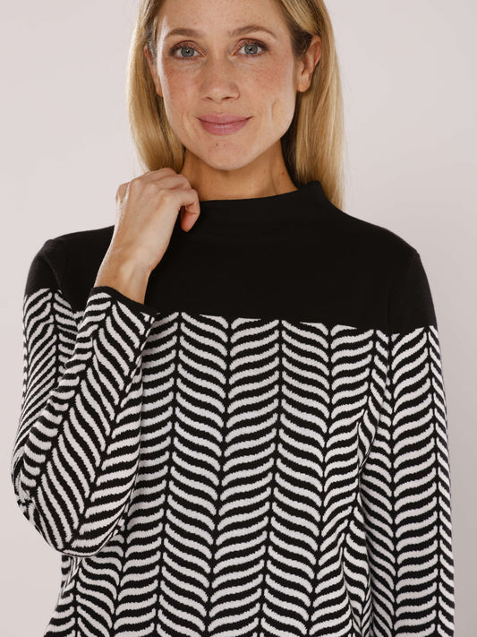 Pullover mit Stehkragen und Jacquardmuster