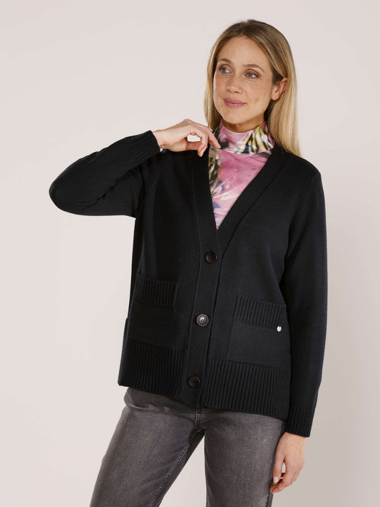 Strickjacke muit V-Ausschnitt und Knöpfen