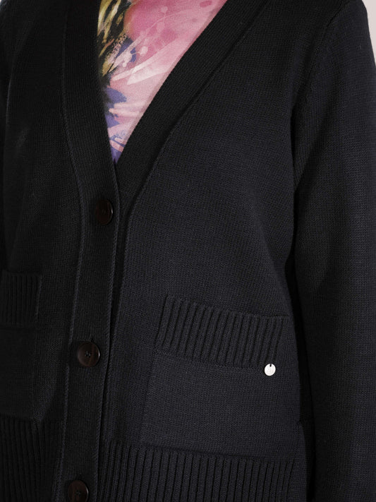 Strickjacke muit V-Ausschnitt und Knöpfen
