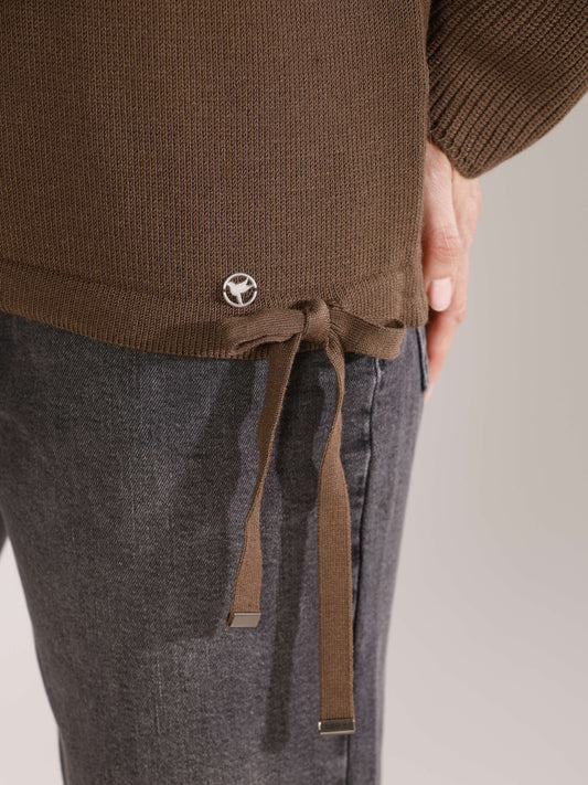 Pullover mit Rollkragen und Tunnelzug