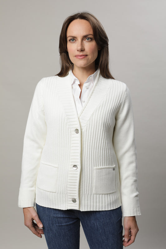 Strickjacke mit Knöpfen