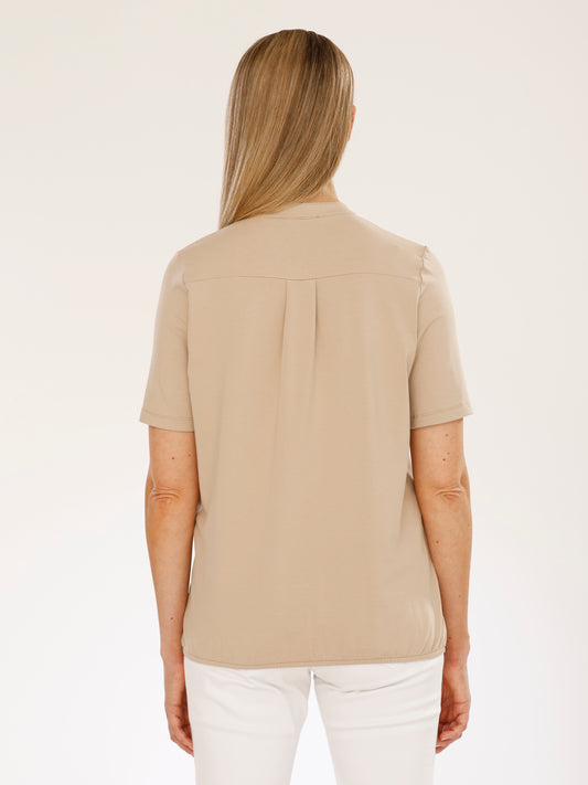 T-Shirt mit V-Ausschnitt